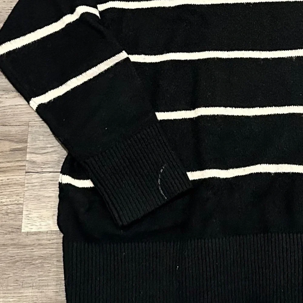 Aerie Womens Black White Striped Crewneck Oversized Knit Sweater Medium - Picture 8 of 8
